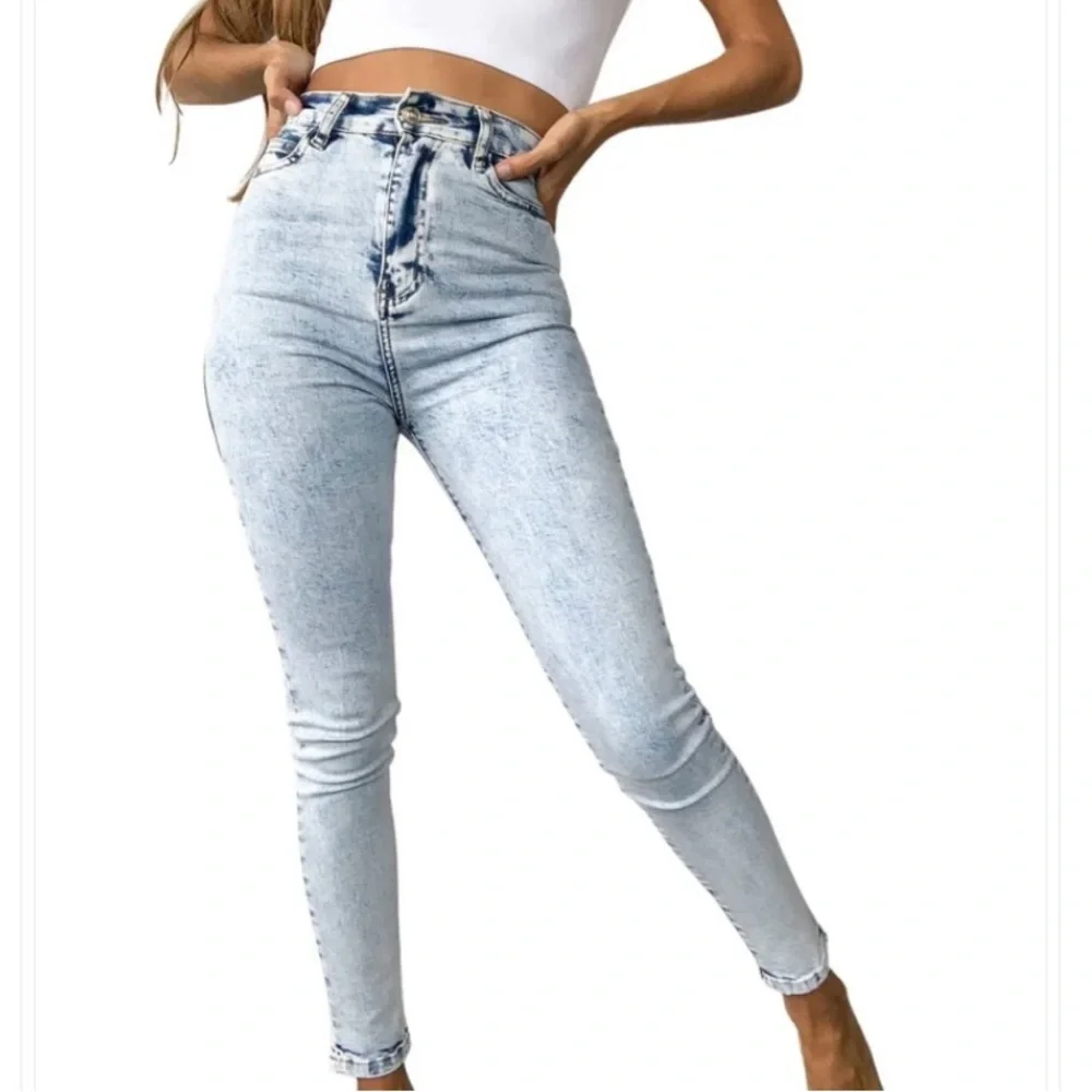 CHIPRE Denim Jeans Trio Bundle with tanks - Picture 8 of 13
